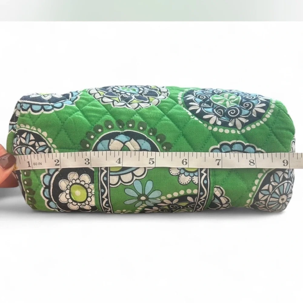 |Vera Bradleyl Quilted Cosmetic Travel Bag - Picture 4 of 6